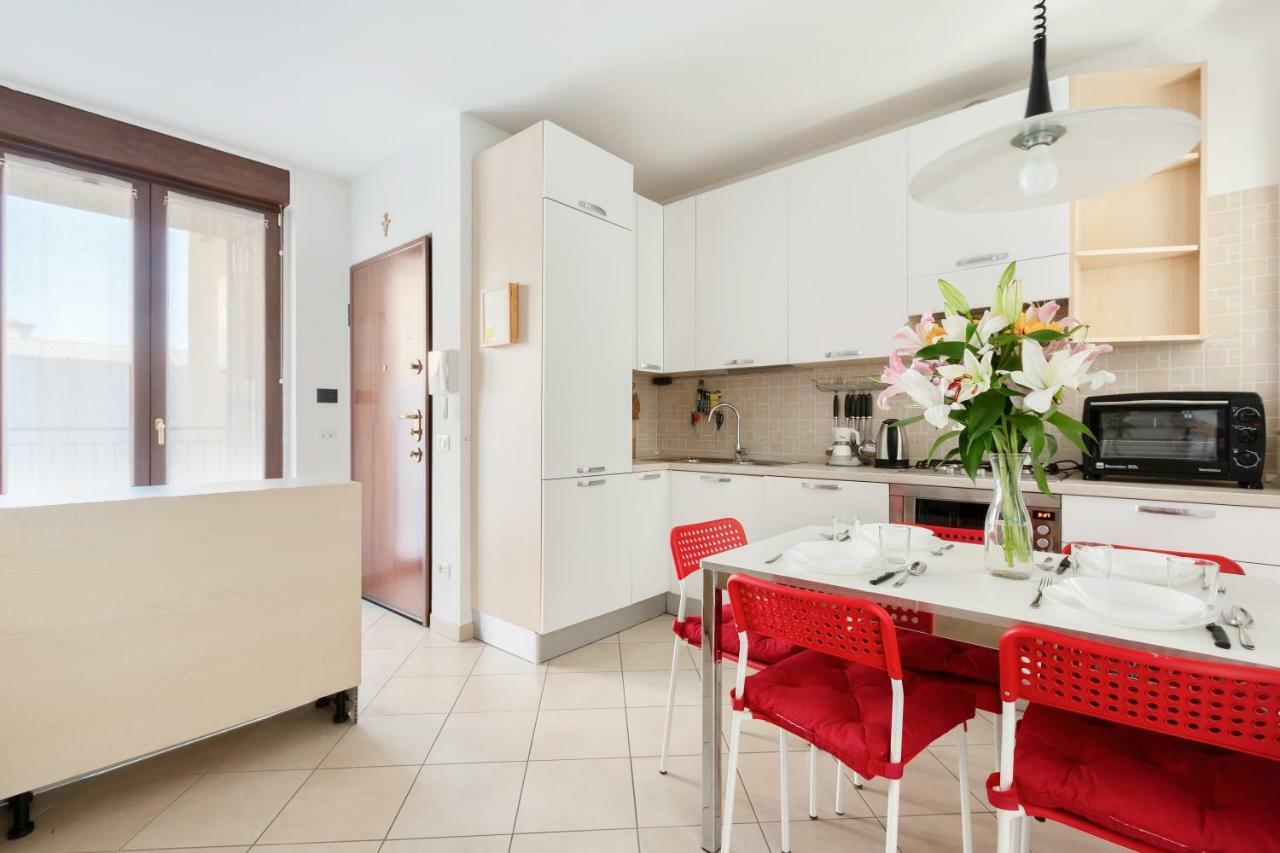Corsica Huge Terrace Flats Apartment Milano Exterior foto